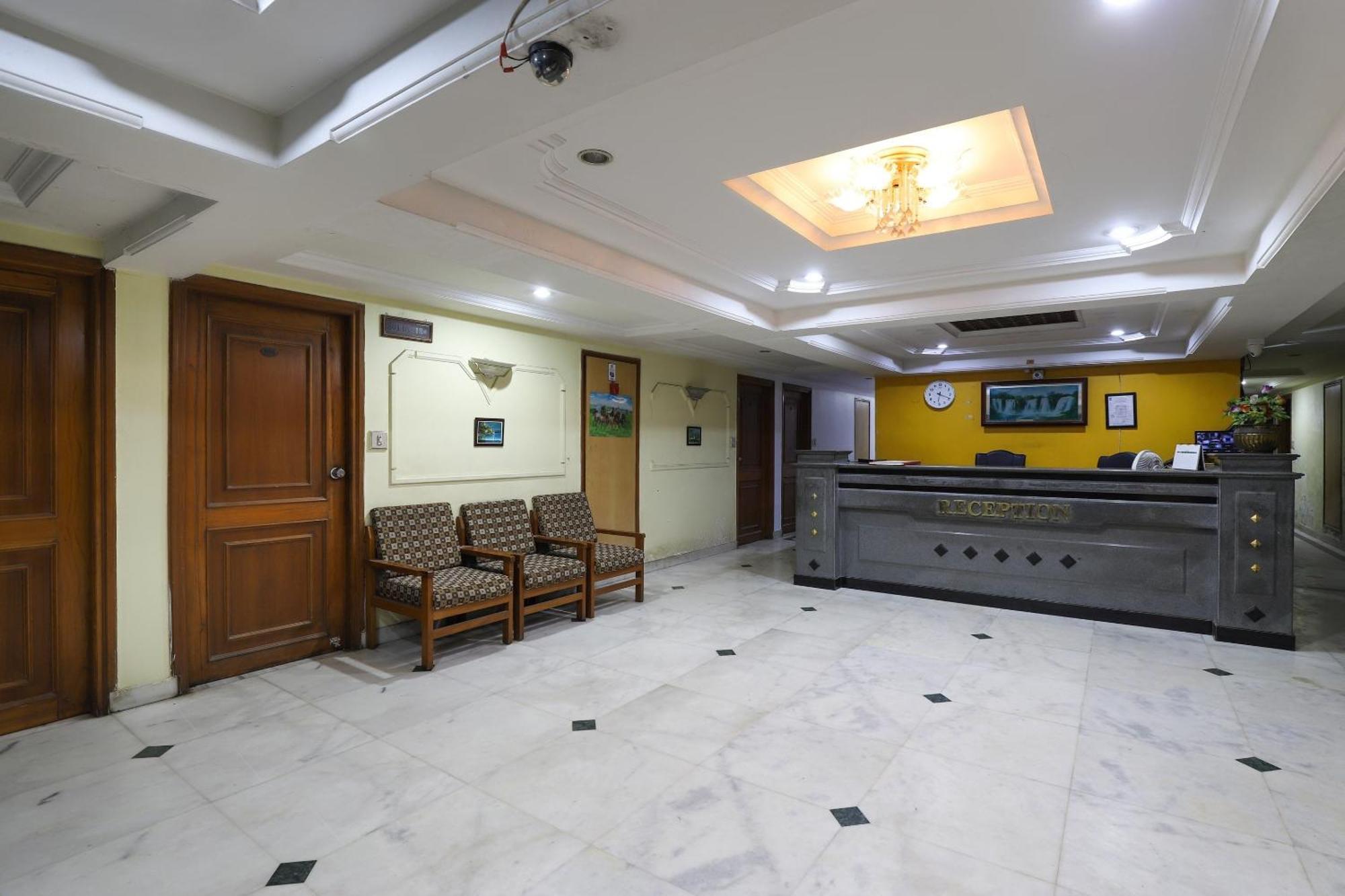 Spot On Hotel Hilltop Vadodara Zewnętrze zdjęcie